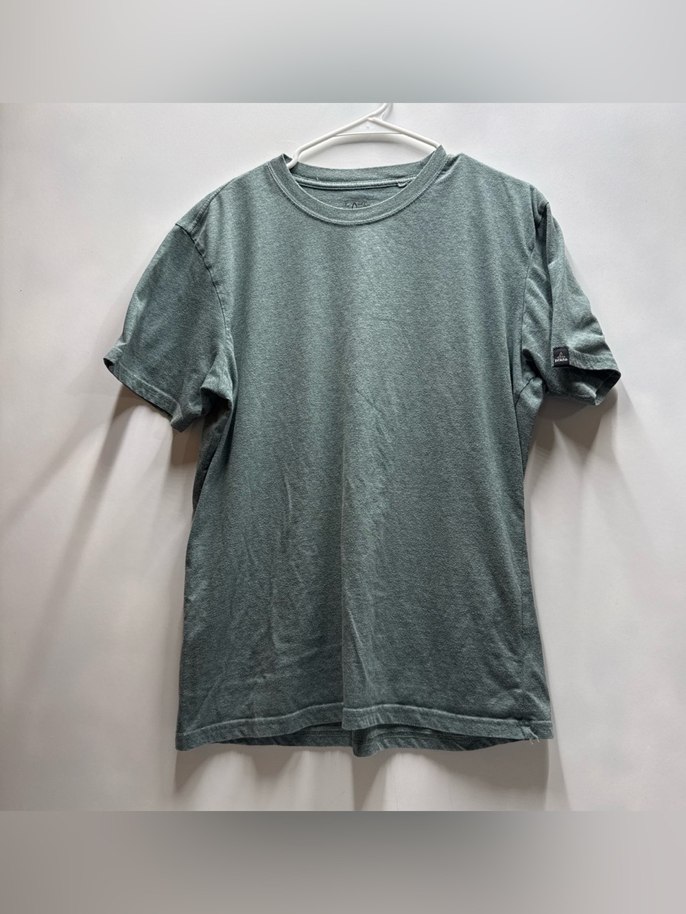 prAna Men’s Heather Gray Crewneck T-Shirt